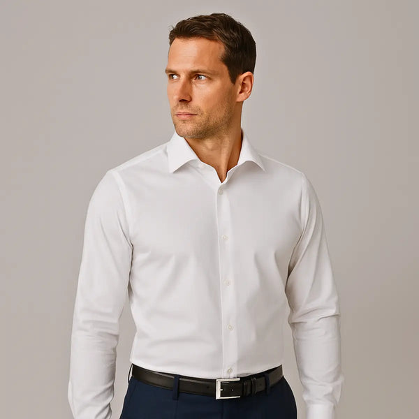 Camicia antigrinze dal taglio aderente