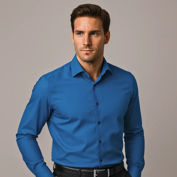 Camicia antigrinze dal taglio aderente